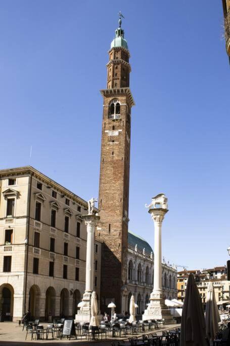Altea'S Sweet Home In Piazza,Basilica Palladiana فيتشنزا المظهر الخارجي الصورة