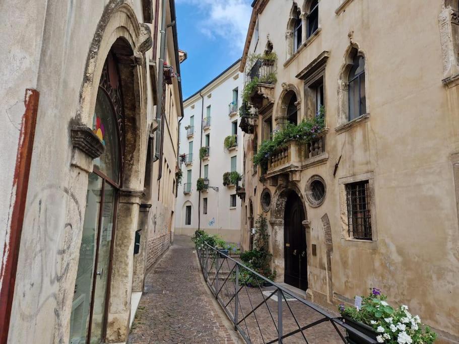 Altea'S Sweet Home In Piazza,Basilica Palladiana فيتشنزا المظهر الخارجي الصورة