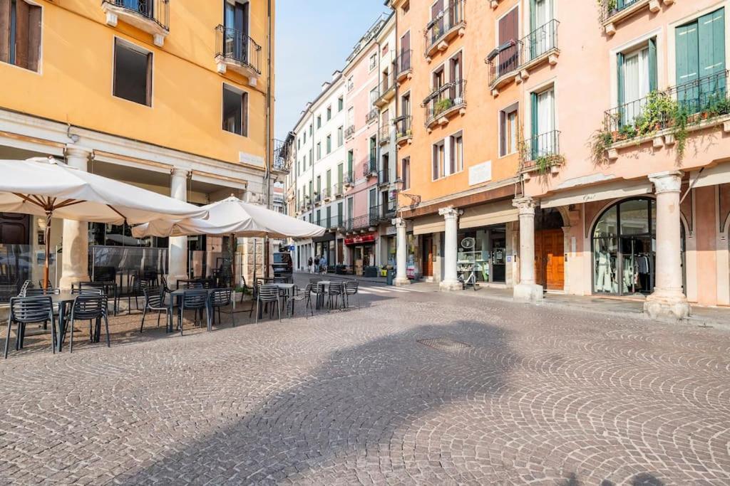 Altea'S Sweet Home In Piazza,Basilica Palladiana فيتشنزا المظهر الخارجي الصورة